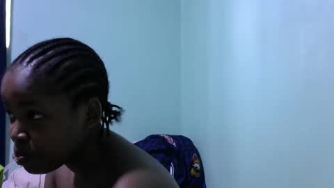 Snapshot of misty_shee chatting on 02.05.25 misty_shee online show from 02.05.25