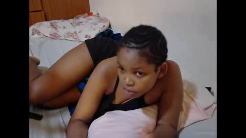 Snapshot of misty_shee chatting on 09.19.25 misty_shee online show from 09.19.25