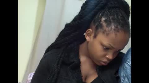 Snapshot of misty_shee chatting on 11.09.25 misty_shee online show from 11.09.25