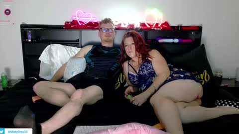 Snapshot of mistygrey_bennymyles chatting on 11.30.25 mistygrey_bennymyles online show from 11.30.25