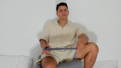 Snapshot of mitchellburns chatting on 01.04.25 mitchell online show from 01.04.25