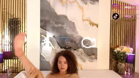 Snapshot of miticabrennet chatting on 05.12.26 Mtica Brennet online show from 05.12.26