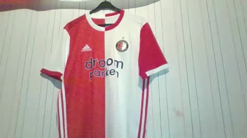 Snapshot of mitta93 chatting on 10.12.25 mitta93 online show from 10.12.25