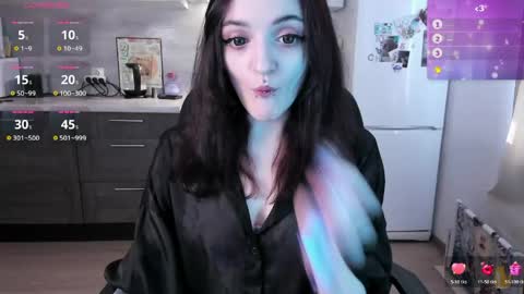 Snapshot of miuramoon chatting on 04.14.26 lina online show from 04.14.26