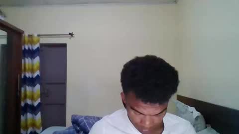 Snapshot of mixedboy_sexy chatting on 09.18.25 mixedboy_sexy online show from 09.18.25