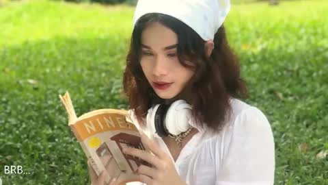 Miyakabebe online show from 09.23.25