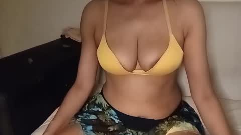 Snapshot of miyawhitexxx chatting on 03.31.26 miyawhitexxx online show from 03.31.26