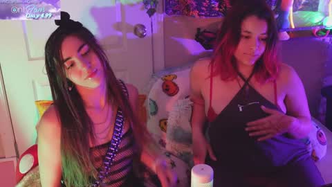 Snapshot of mj_vodkagirls chatting on 01.25.25 Hera Tethra Bathtub stream 20k followers Ask about our custom videos3 online show from 01.25.25