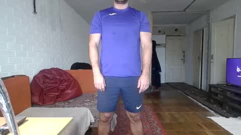 shy athlete online show from 01.04.25
