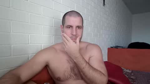 shy athlete online show from 01.05.25