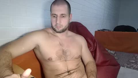 shy athlete online show from 01.05.25