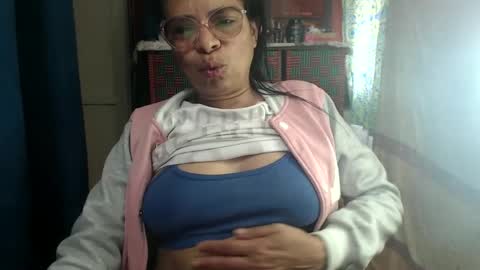 Snapshot of mmaturemessy chatting on 09.24.25 kelly online show from 09.24.25