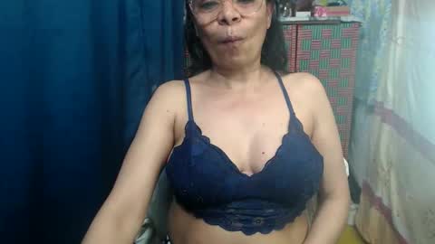 Snapshot of mmaturemessy chatting on 09.27.25 kelly online show from 09.27.25