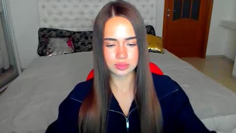 Beata online show from 10.25.25