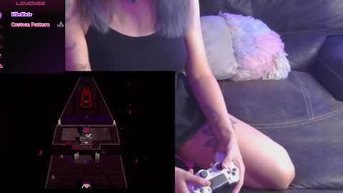 minaDarling online show from 11.05.25