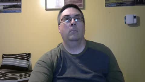 Snapshot of mmr45 chatting on 10.02.25 mmr45 online show from 10.02.25