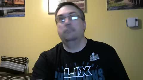 Snapshot of mmr45 chatting on 10.10.25 mmr45 online show from 10.10.25