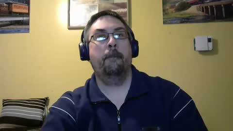 Snapshot of mmr45 chatting on 10.27.25 mmr45 online show from 10.27.25