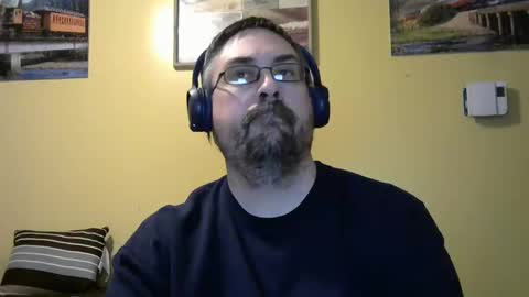 Snapshot of mmr45 chatting on 11.03.25 mmr45 online show from 11.03.25