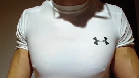 Snapshot of mmuscularman chatting on 10.14.25 mmuscularman online show from 10.14.25