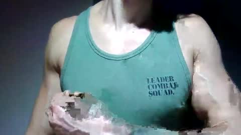 Snapshot of mmuscularman chatting on 11.09.25 mmuscularman online show from 11.09.25