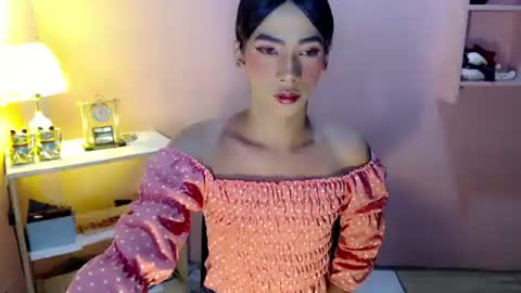 Mocha Locca  online show from 12.30.24