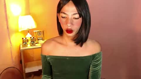 Mocha Locca  online show from 01.19.25