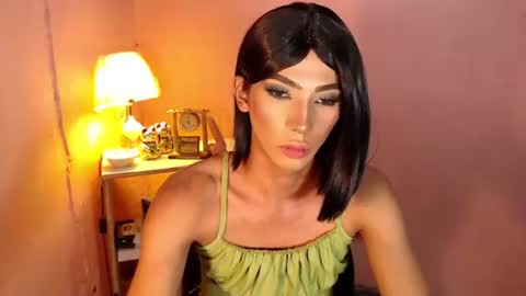 Mocha Locca  online show from 01.24.25