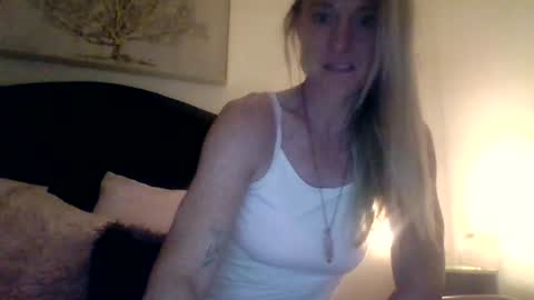 Snapshot of mockingbirds91 chatting on 06.16.26 mockingbirds91 online show from 06.16.26