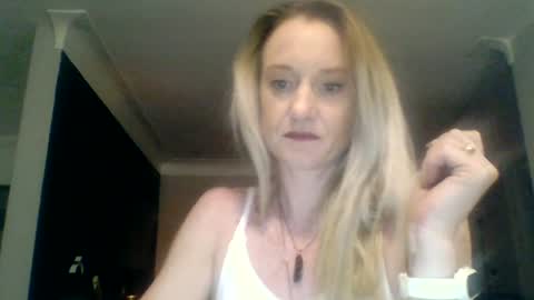 Snapshot of mockingbirds91 chatting on 06.17.26 mockingbirds91 online show from 06.17.26