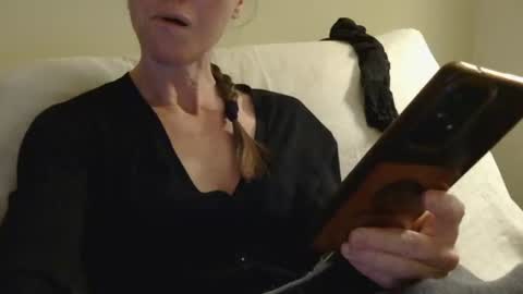 Aurora online show from 12.14.25