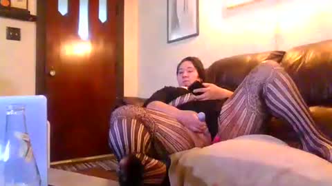 moeblick online show from 10.24.25