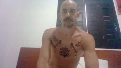 Snapshot of moica84 chatting on 02.08.25 moica84 online show from 02.08.25