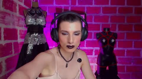 Snapshot of moira_hot chatting on 03.29.26 moira_hot online show from 03.29.26