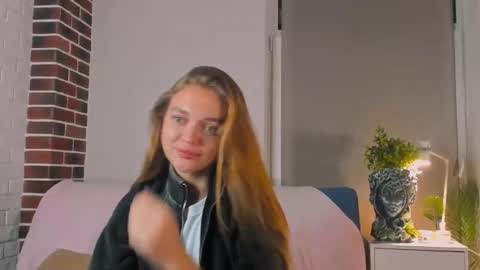 Kylie online show from 09.29.25