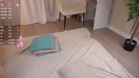 Laura online show from 10.13.25