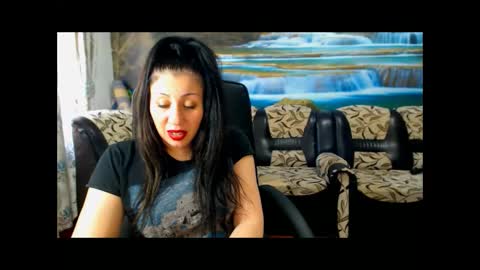 Snapshot of moistmady chatting on 03.06.25 moistmady online show from 03.06.25
