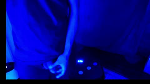 Snapshot of mold_little_fire chatting on 04.30.26 Photon Earth online show from 04.30.26