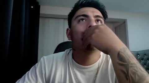 molimoli08 online show from 04.13.26