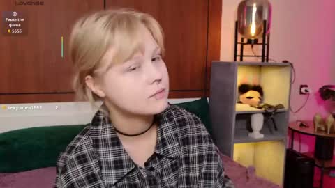 Snapshot of moliqin chatting on 05.31.26 moliqin online show from 05.31.26