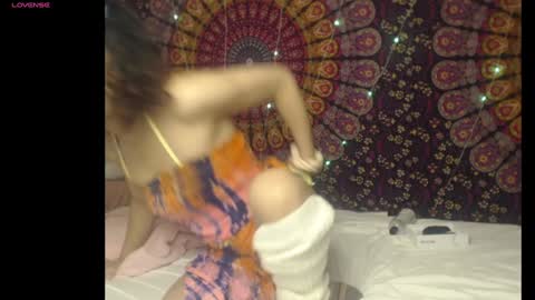 molli3mil3s online show from 12.10.24