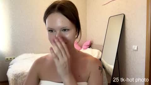 Snapshot of mollieadamek chatting on 06.12.26 Lisa online show from 06.12.26