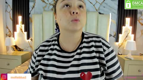 Snapshot of molliebue1 chatting on 01.25.25 Hey Guys Im Mollie online show from 01.25.25