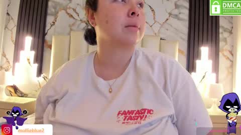 Snapshot of molliebue1 chatting on 02.09.25 Hey Guys Im Mollie online show from 02.09.25