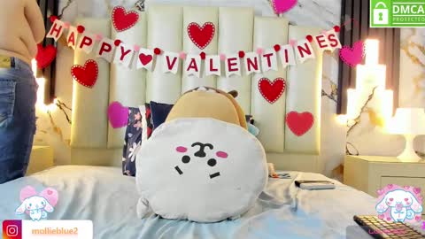 Snapshot of molliebue1 chatting on 02.14.25 Hey Guys Im Mollie online show from 02.14.25