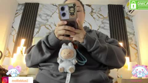 Snapshot of molliebue1 chatting on 02.18.25 Hey Guys Im Mollie online show from 02.18.25
