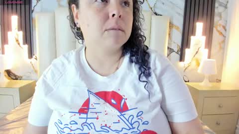 Snapshot of molliebue1 chatting on 03.01.25 Hey Guys Im Mollie online show from 03.01.25