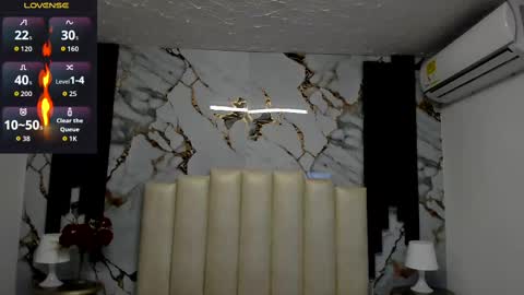 Snapshot of molliebue1 chatting on 09.24.25 Hey Guys Im Mollie online show from 09.24.25