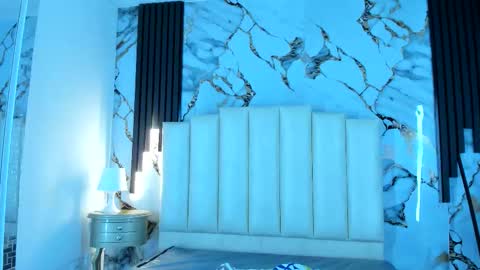 Snapshot of molliebue1 chatting on 11.05.25 Hey Guys Im Mollie online show from 11.05.25