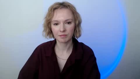 Snapshot of mollilove chatting on 04.28.26 mollilove online show from 04.28.26